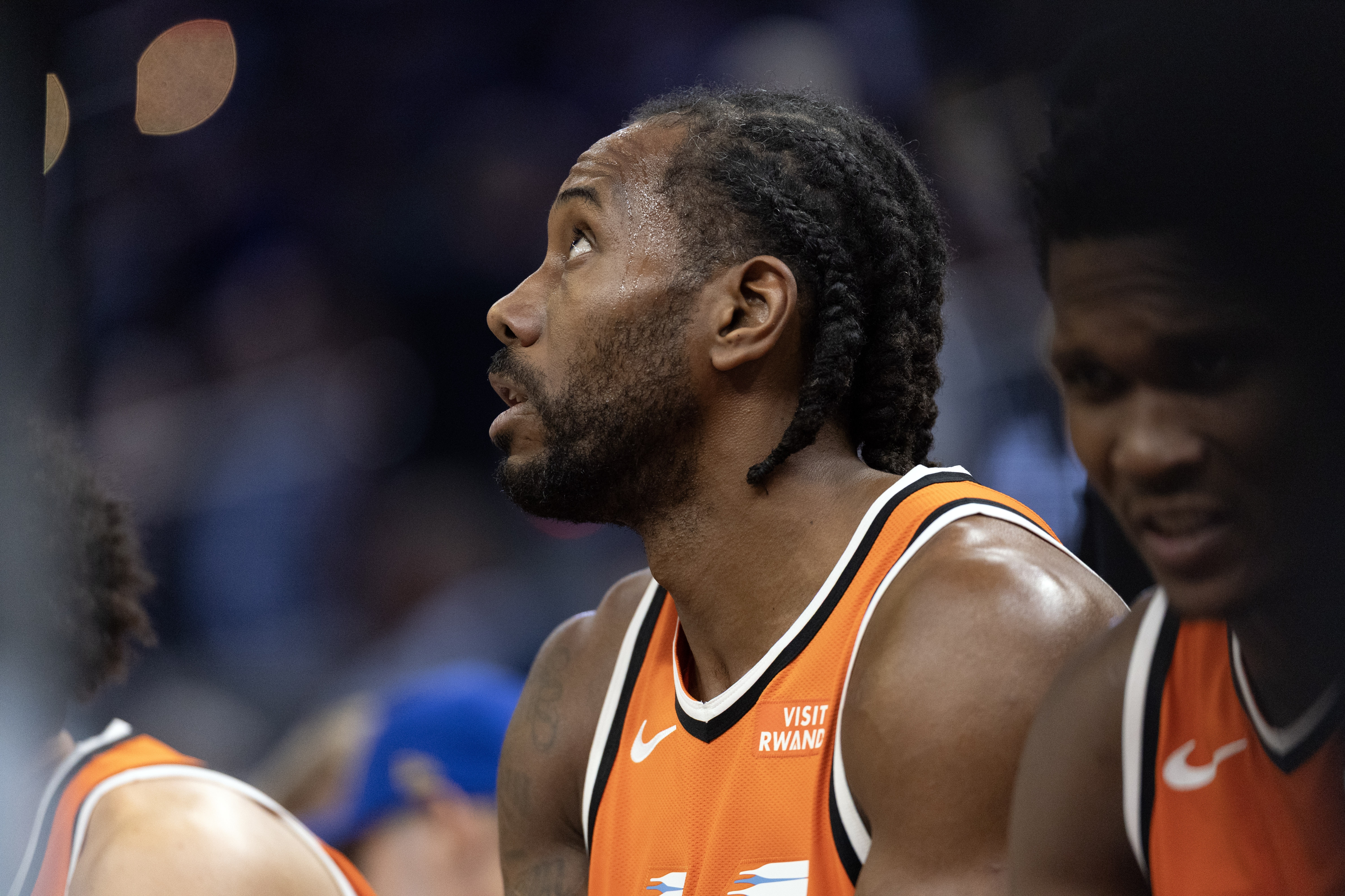 开云体育入口-被打服！狼记：联盟现在还有谁比伦纳德打得更好吗？他简直是机器